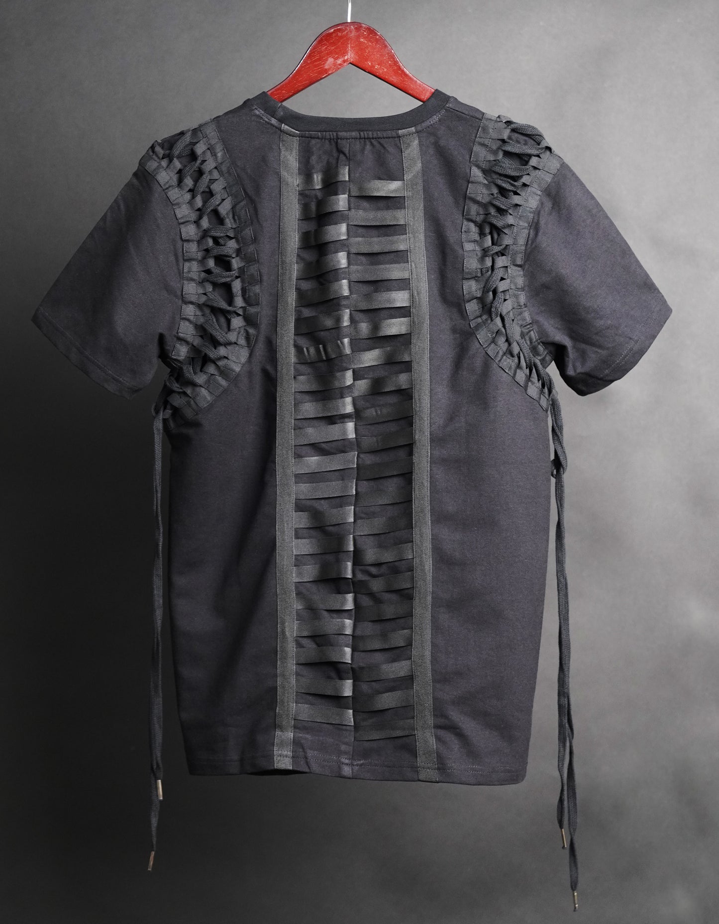 Alien Back Bone T-Shirt (No Restock - Exclusive Edition)