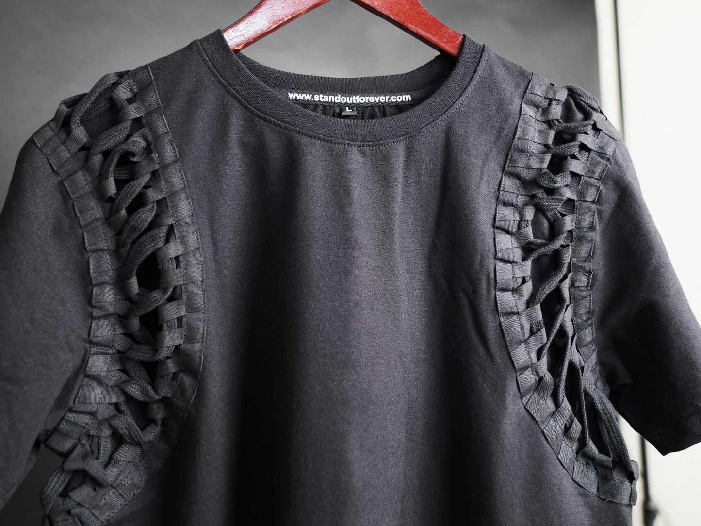 Alien Back Bone T-Shirt (No Restock - Exclusive Edition)
