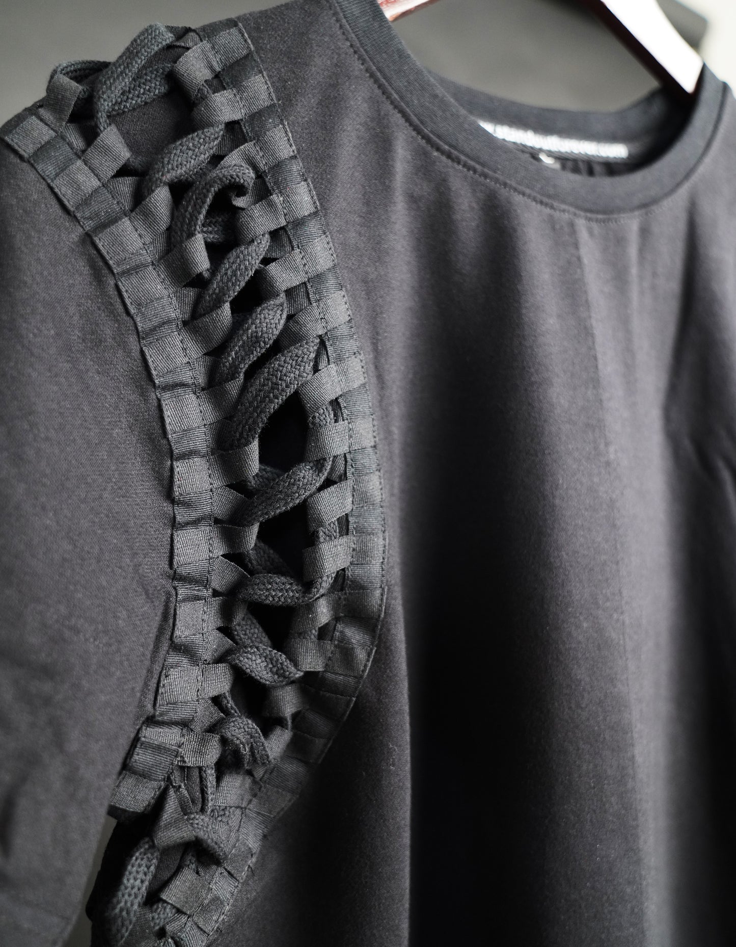 Alien Back Bone T-Shirt (No Restock - Exclusive Edition)
