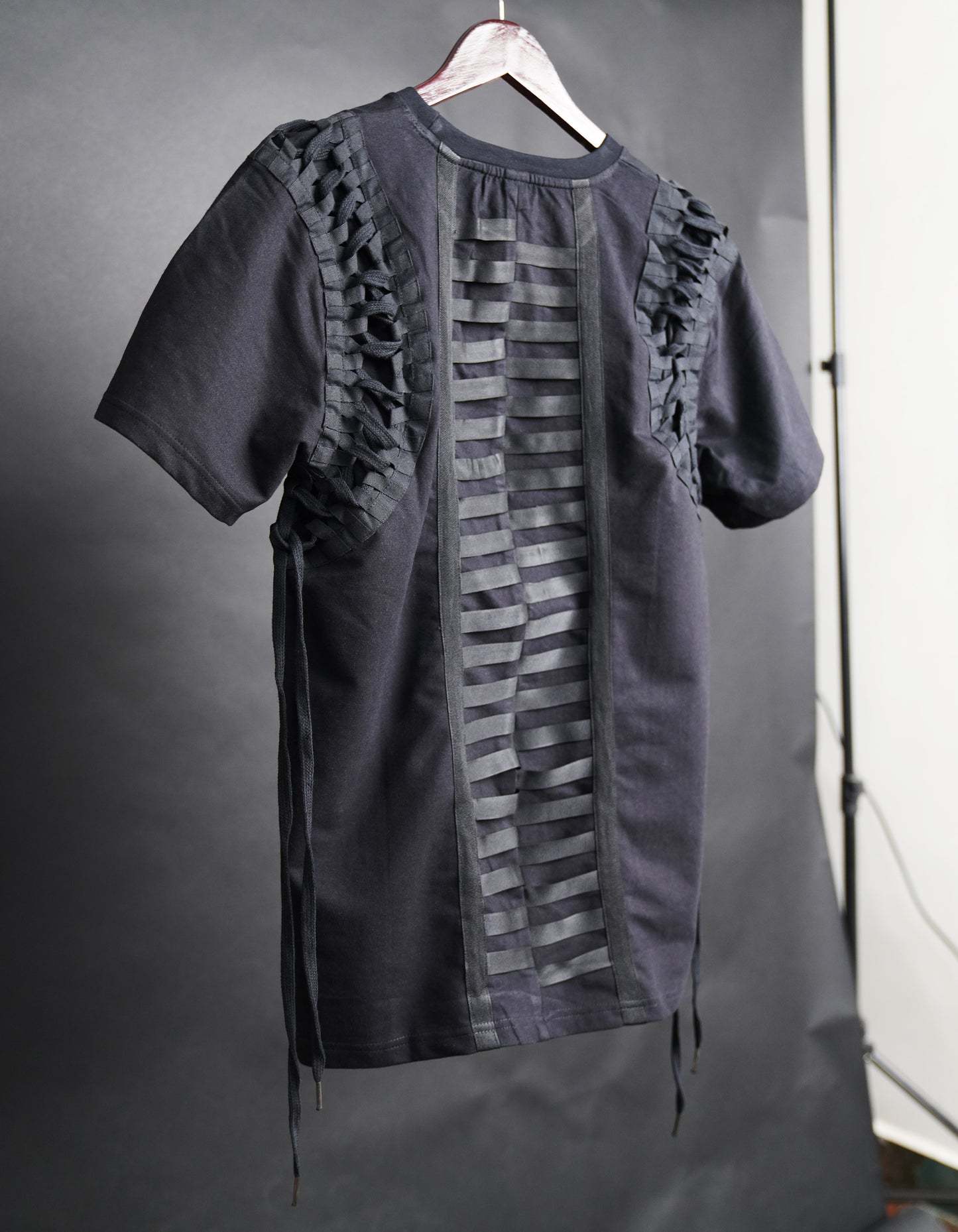 Alien Back Bone T-Shirt (No Restock - Exclusive Edition)