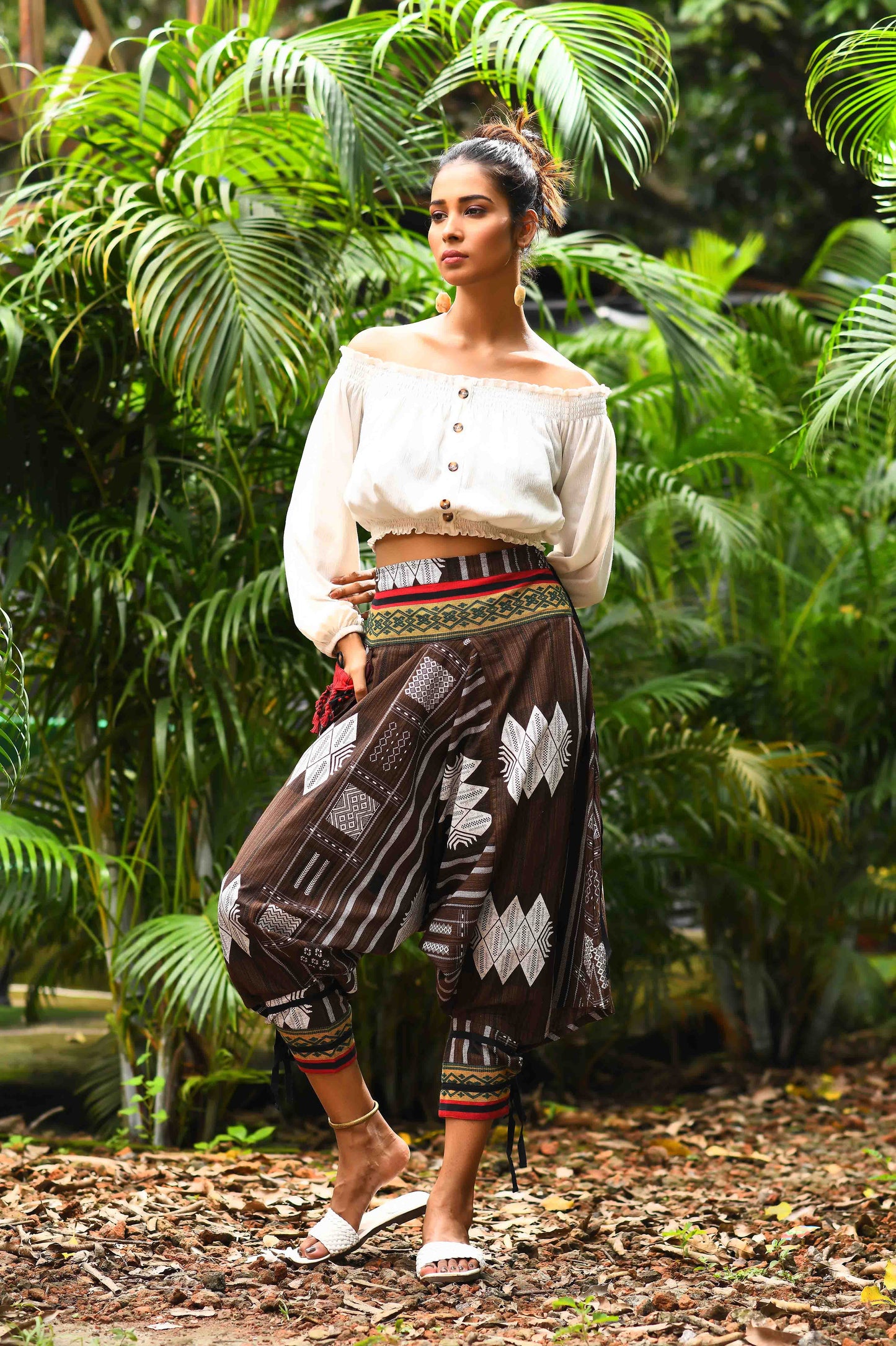 all over printed standout thai harem pant india the veshti company harem pants for men harem pants for women harem trousers hippie pants harem joggers bohemian boho pant adaddin pants harem