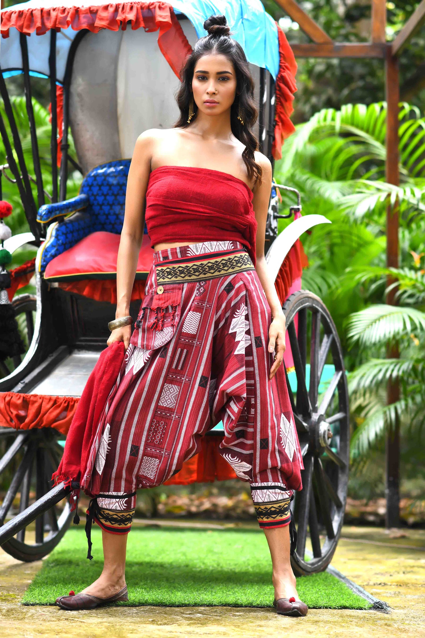 all over printed standout thai harem pant india the veshti company harem pants for men harem pants for women harem trousers hippie pants harem joggers bohemian boho pant adaddin pants harem
