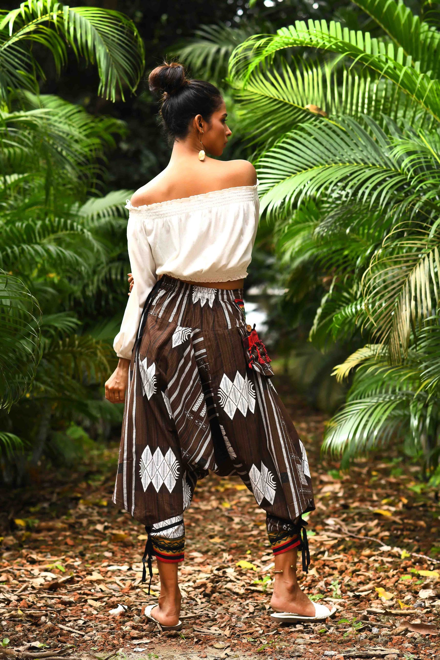 all over printed standout thai harem pant india the veshti company harem pants for men harem pants for women harem trousers hippie pants harem joggers bohemian boho pant adaddin pants harem