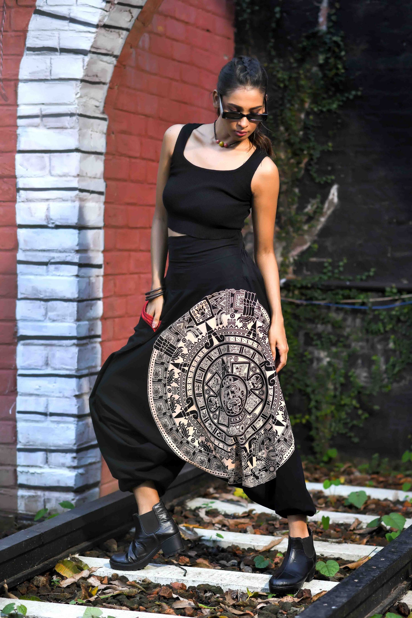 standout thai harem pant india the veshti company harem pants for men harem pants for women harem trousers hippie pants harem joggers bohemian boho pant adaddin pants enimane baggy yoga pant