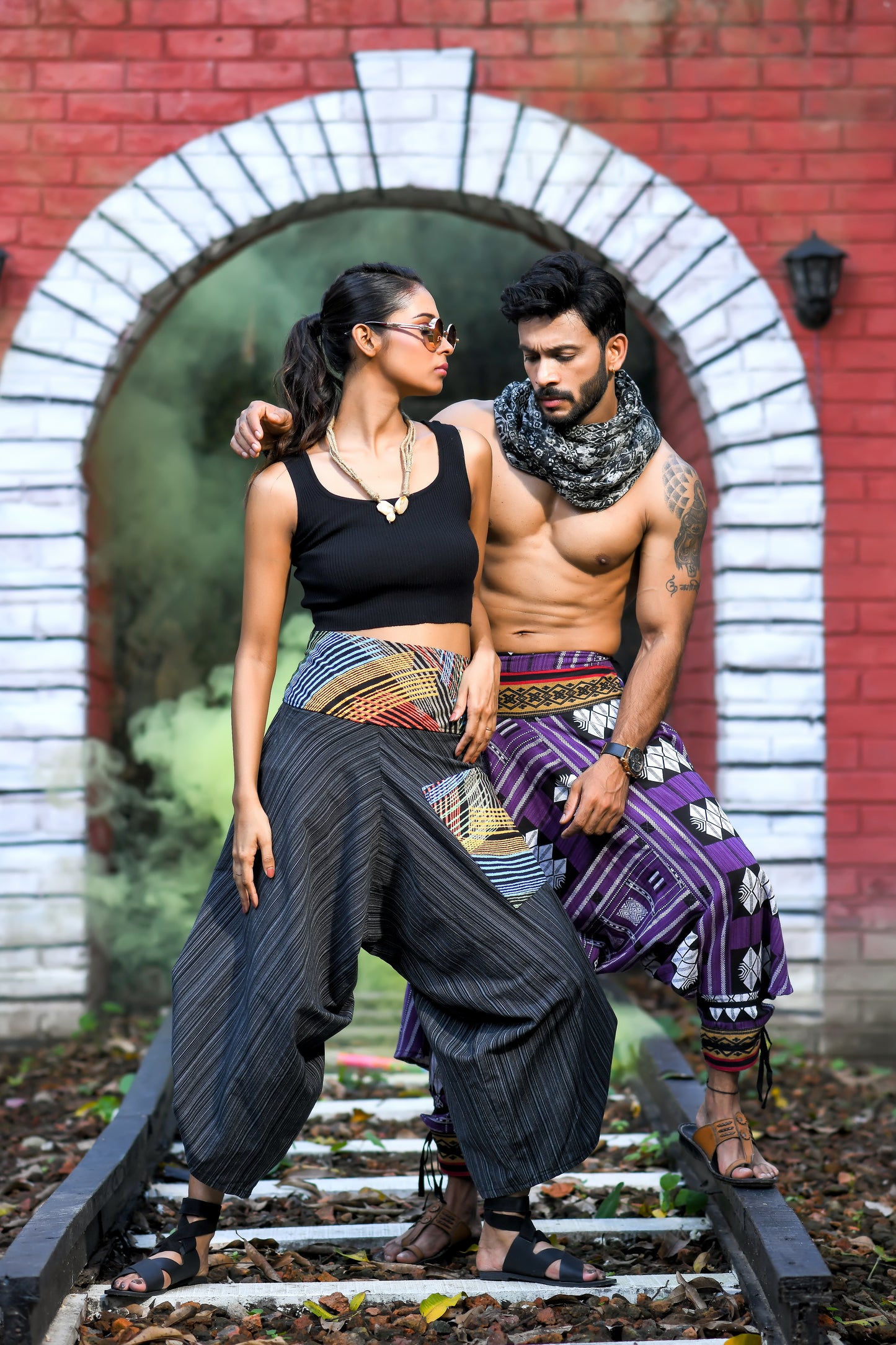wide leg standout thai harem pant india the veshti company harem pants for men harem pants for women harem trousers hippie pants harem joggers bohemian boho pant adaddin pants enimane harem pants