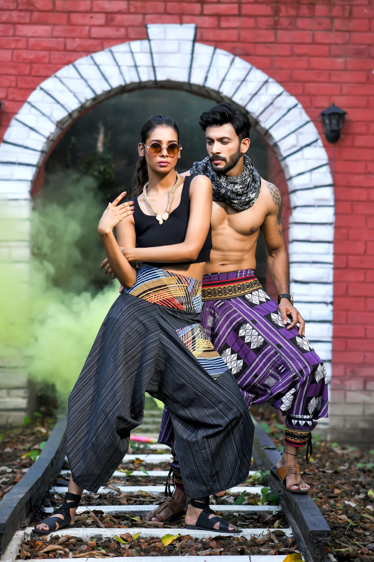 wide leg standout thai harem pant india the veshti company harem pants for men harem pants for women harem trousers hippie pants harem joggers bohemian boho pant adaddin pants enimane harem pants