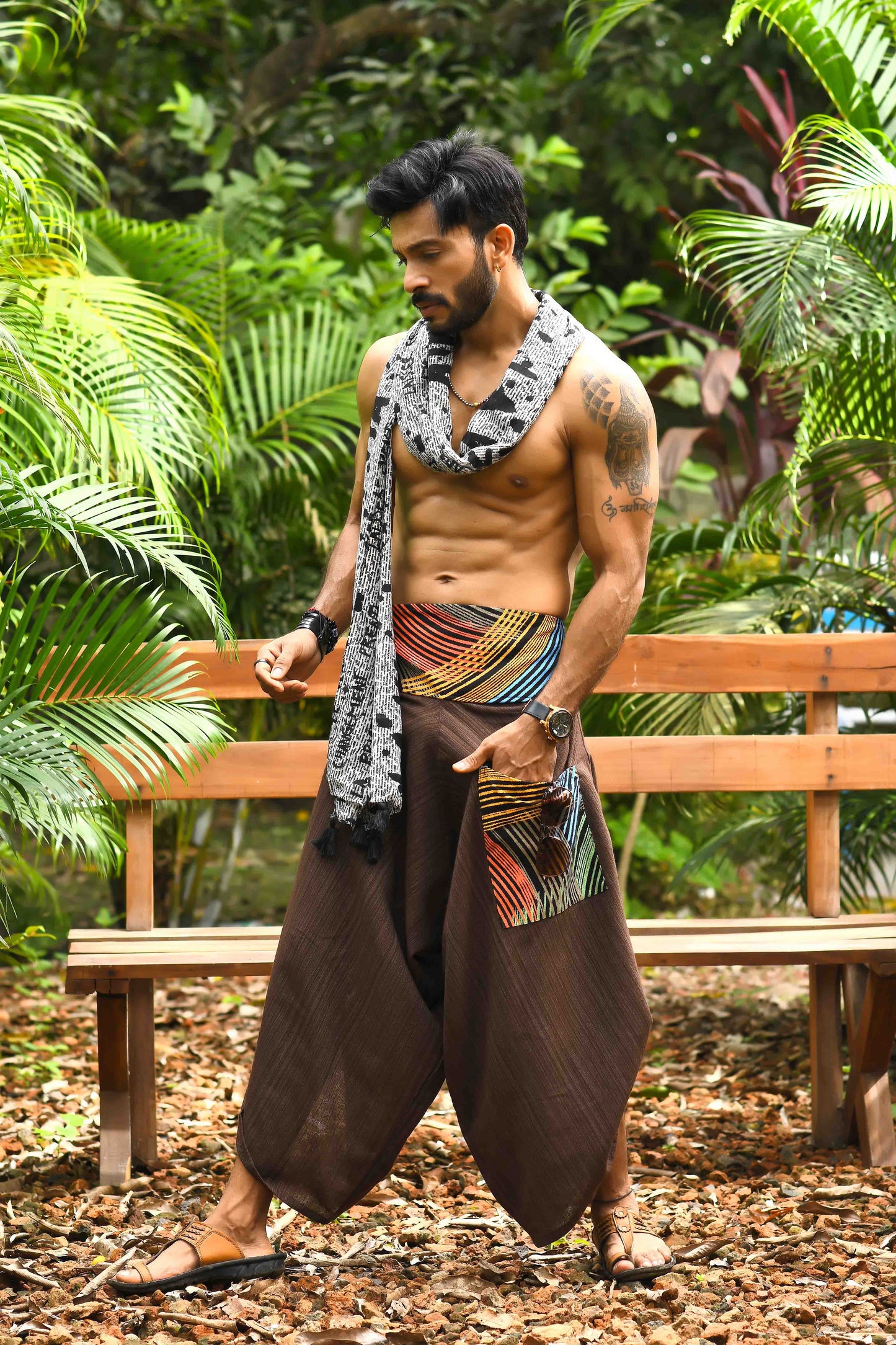 wide leg standout thai harem pant india the veshti company harem pants for men harem pants for women harem trousers hippie pants harem joggers bohemian boho pant adaddin pants enimane harem pants