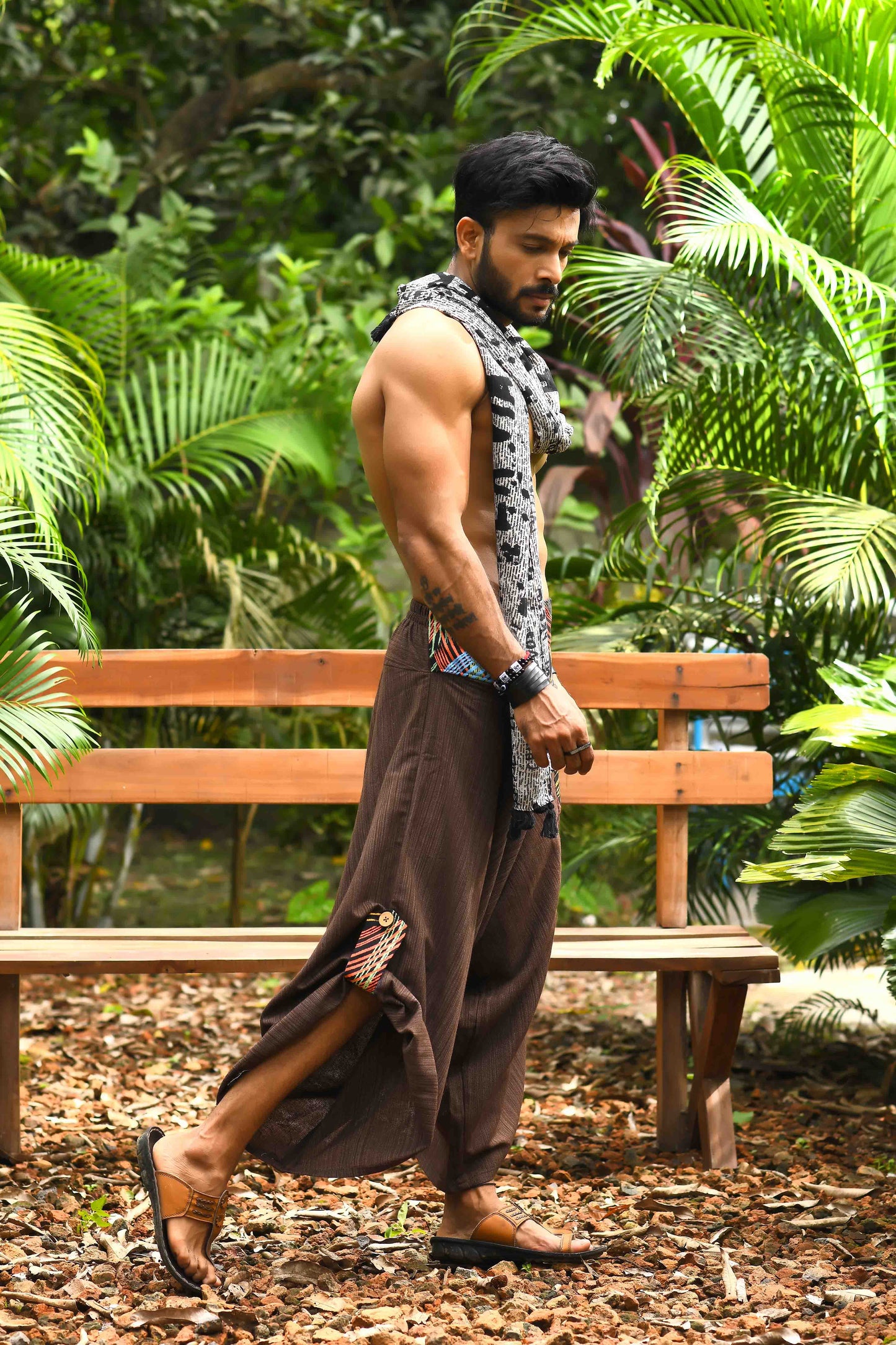 wide leg standout thai harem pant india the veshti company harem pants for men harem pants for women harem trousers hippie pants harem joggers bohemian boho pant adaddin pants enimane harem pants
