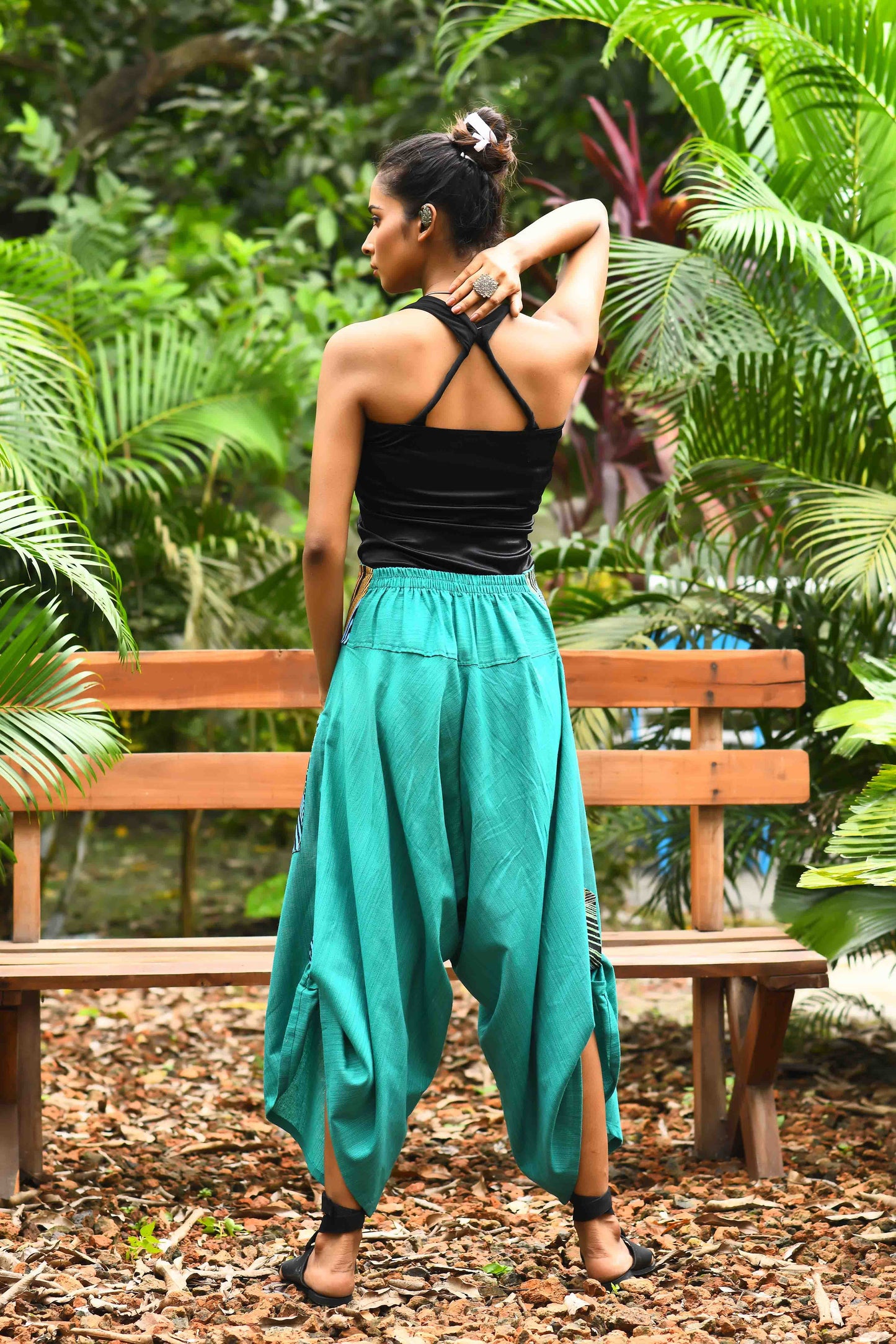 wide leg standout thai harem pant india the veshti company harem pants for men harem pants for women harem trousers hippie pants harem joggers bohemian boho pant adaddin pants enimane harem pants