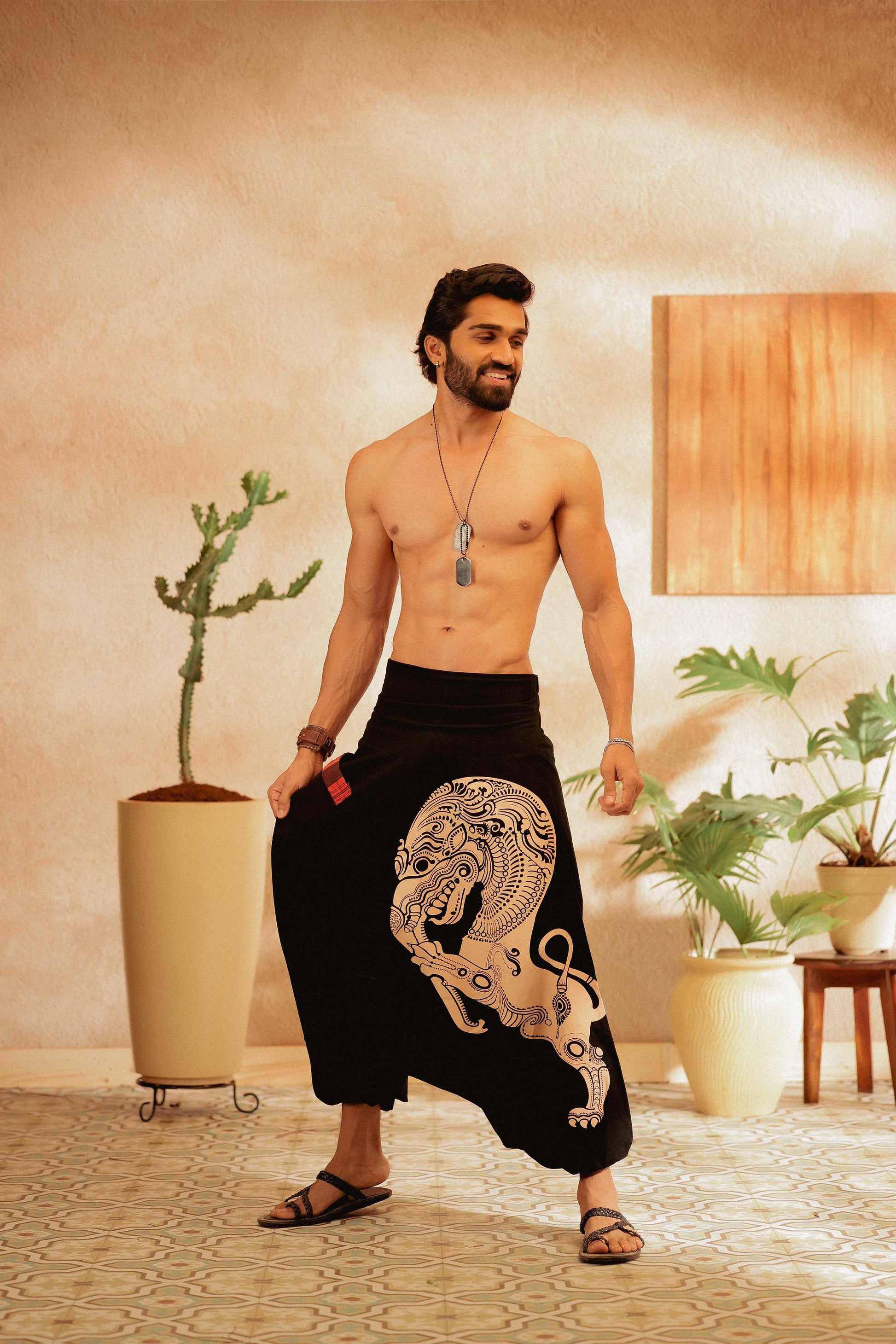 standout thai baggy black harem pant india the veshti company harem pants for men harem pants for women harem trousers hippie pants harem joggers bohemian boho pant adaddin pants enimane harem pants
