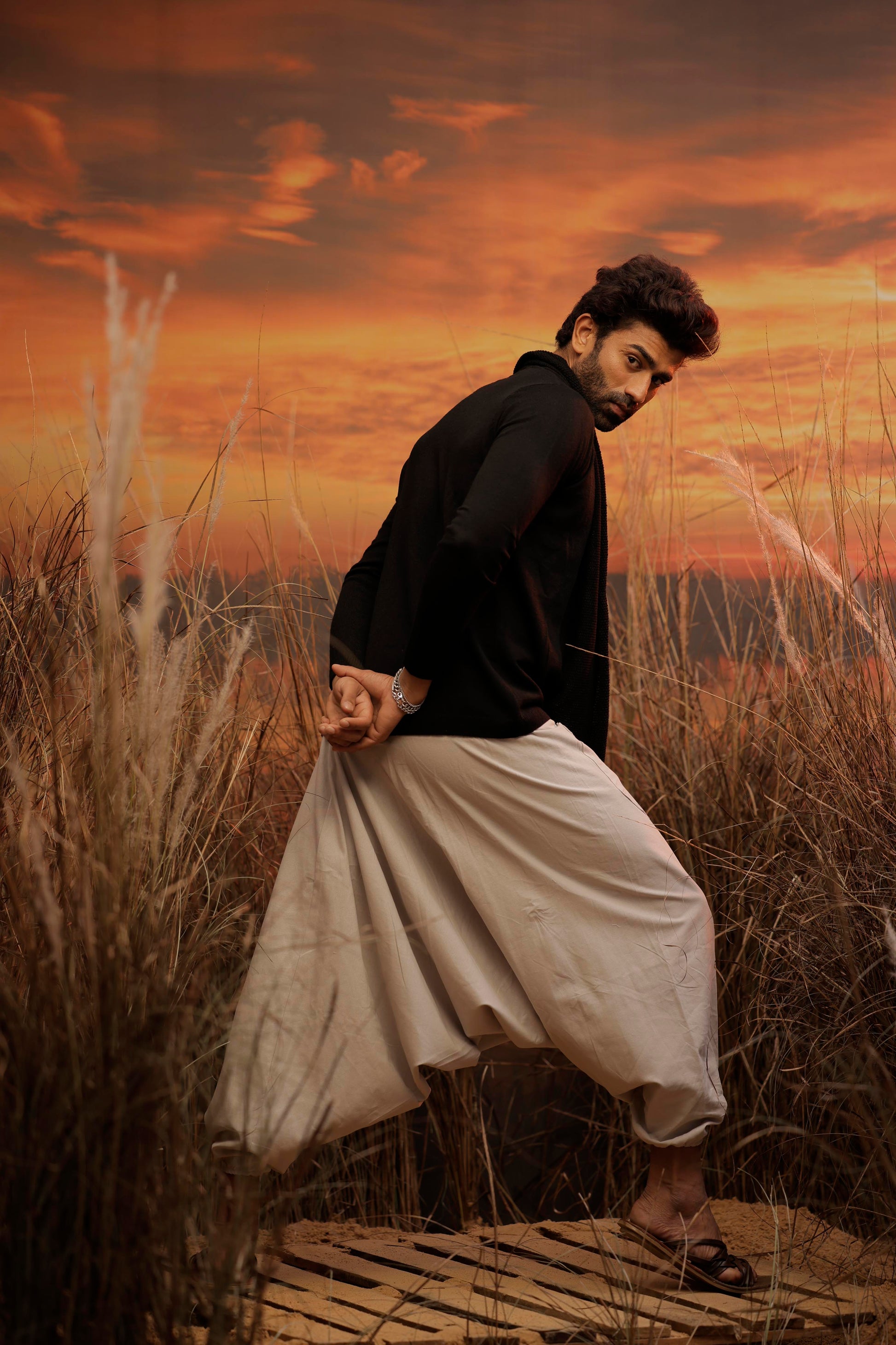 standout thai baggy black harem pant india the veshti company harem pants for men harem pants for women harem trousers hippie pants harem joggers bohemian boho pant adaddin pants enimane harem pants