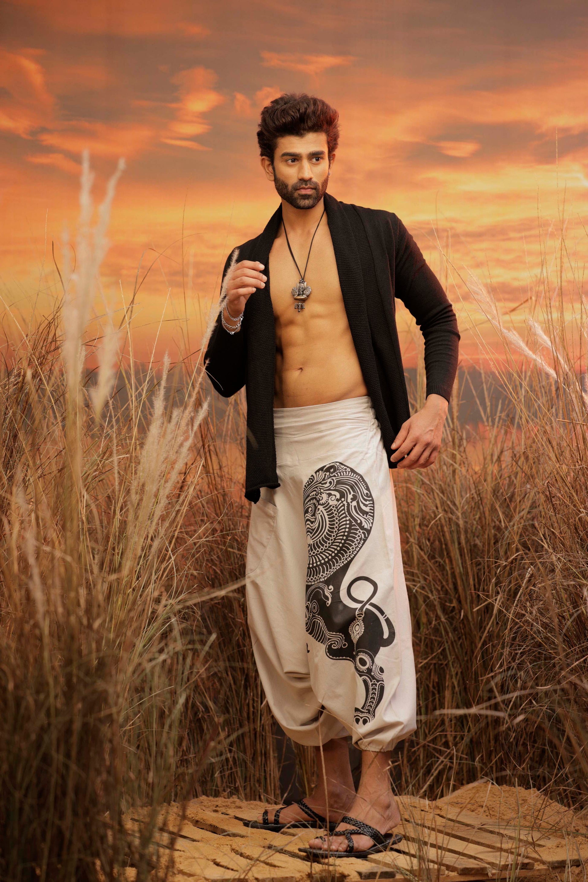 standout thai baggy black harem pant india the veshti company harem pants for men harem pants for women harem trousers hippie pants harem joggers bohemian boho pant adaddin pants enimane harem pants