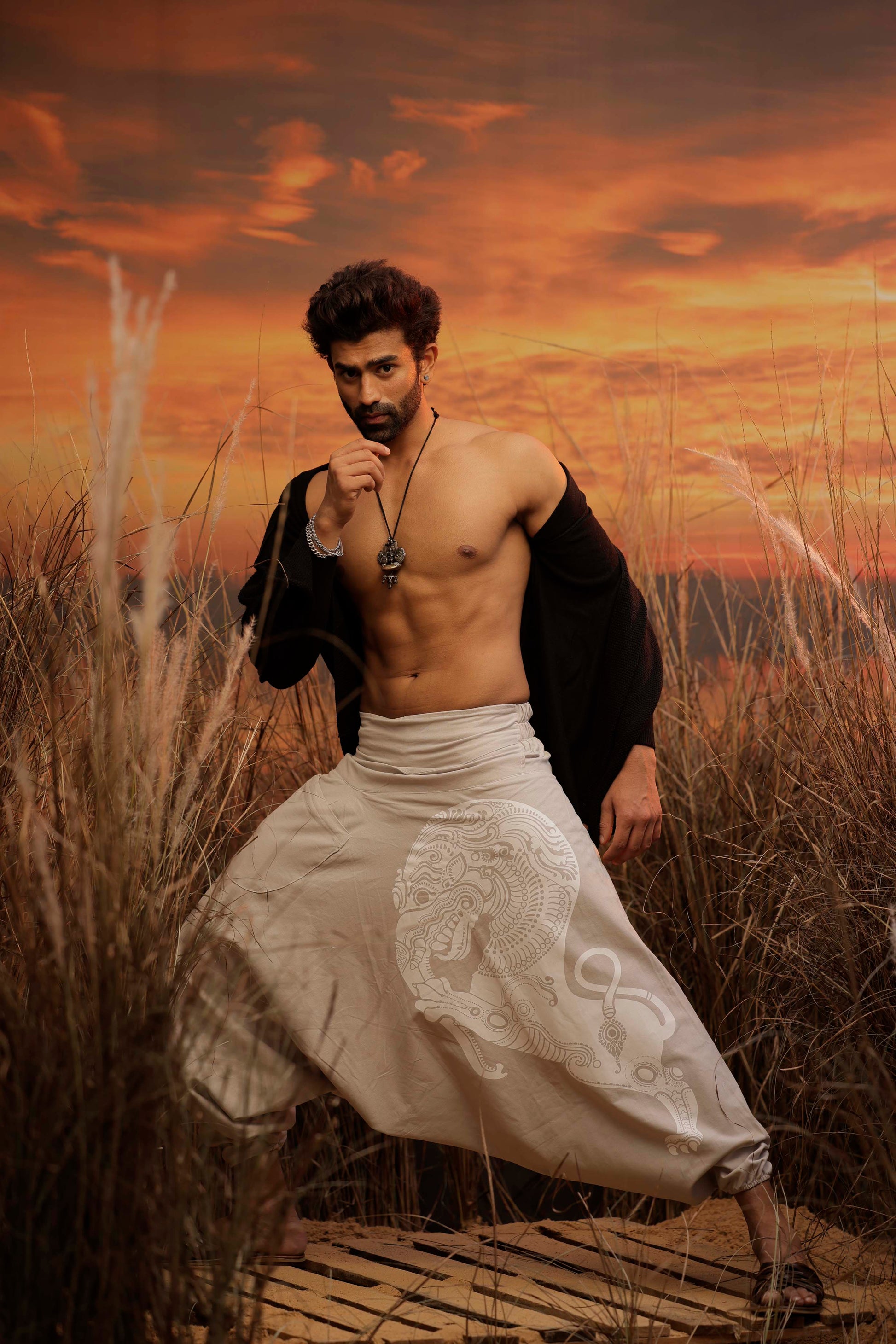 standout thai baggy black harem pant india the veshti company harem pants for men harem pants for women harem trousers hippie pants harem joggers bohemian boho pant adaddin pants enimane harem pants