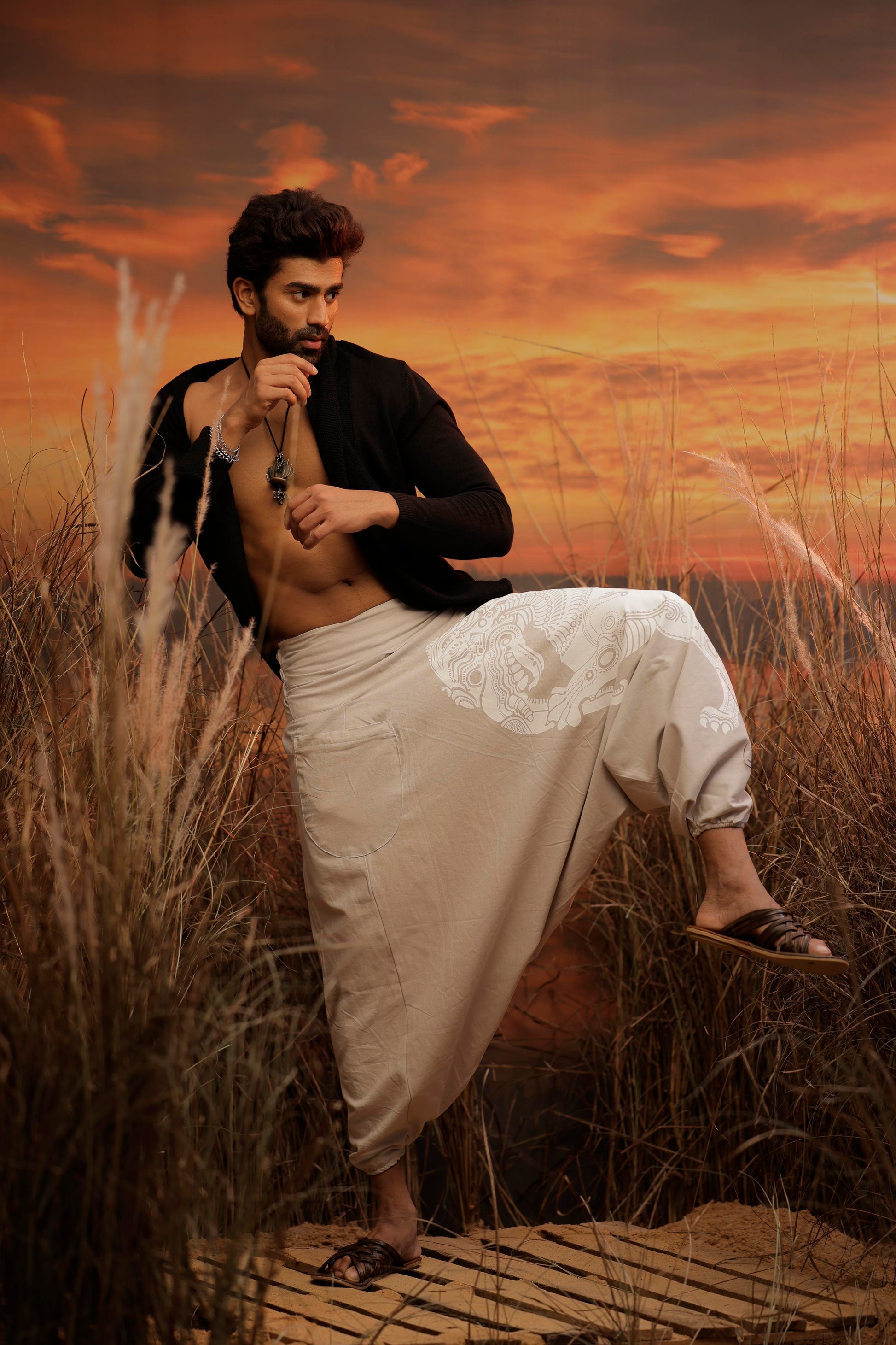 standout thai baggy black harem pant india the veshti company harem pants for men harem pants for women harem trousers hippie pants harem joggers bohemian boho pant adaddin pants enimane harem pants