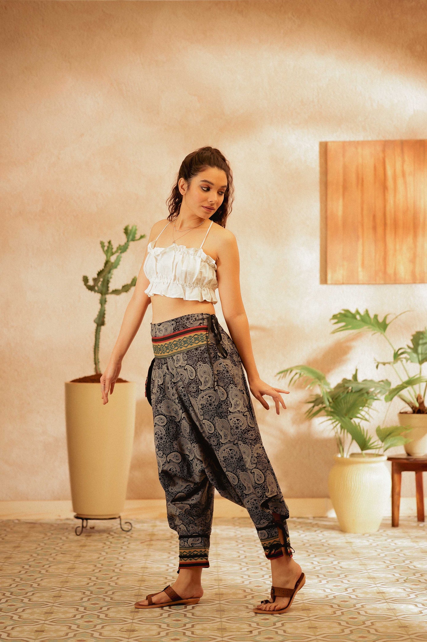 Paisley Black all over printed harem pant india harem trousers standout hippie pants harem pants men harem pants women patiyala pant unisex yoga harem pant loose pant printed bohemian pant