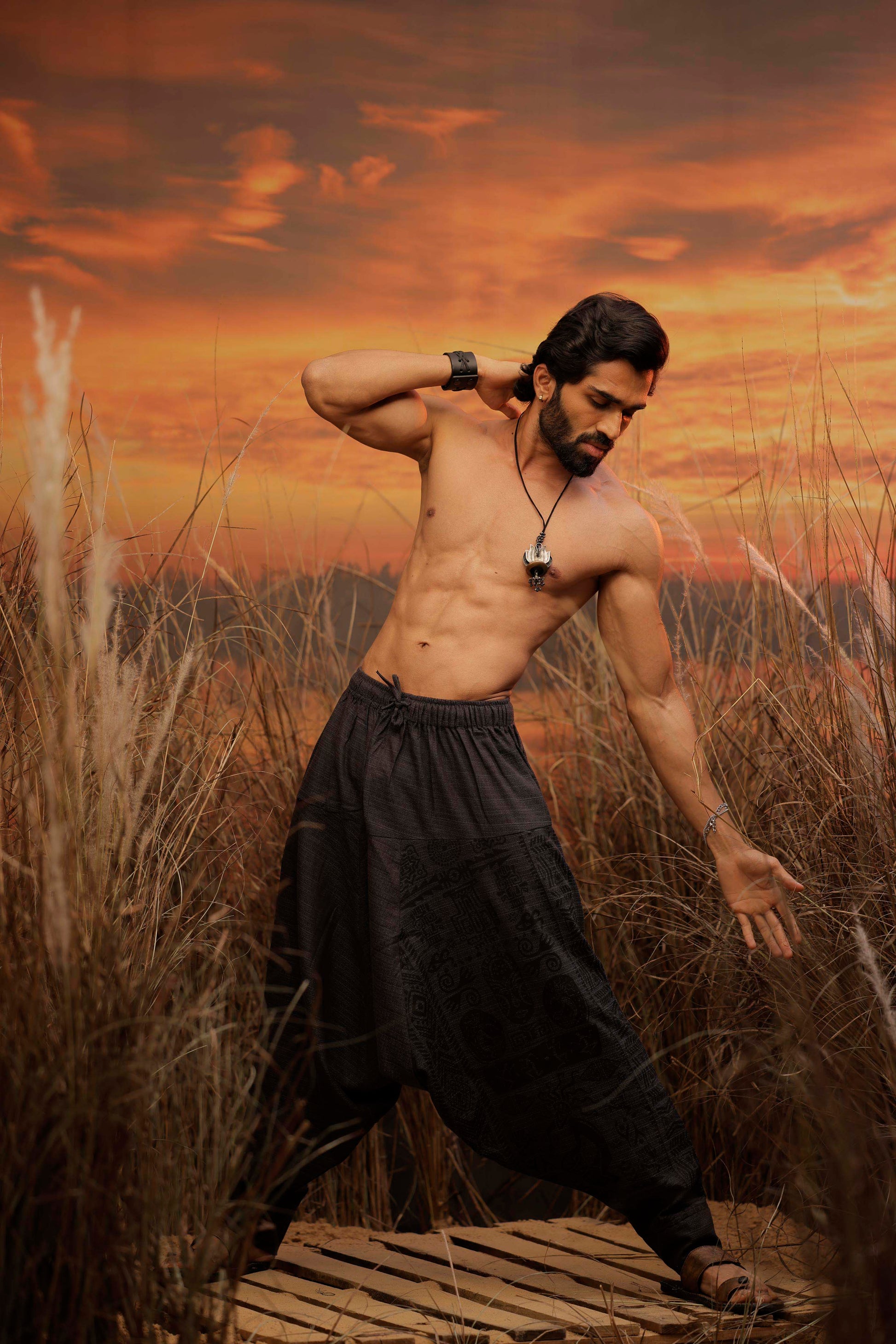 Black harem pant india harem trousers standout hippie pants harem pants men harem pants women patiyala pant unisex yoga harem pant loose pant printed bohemian pant boho pant the veshti company harem pants