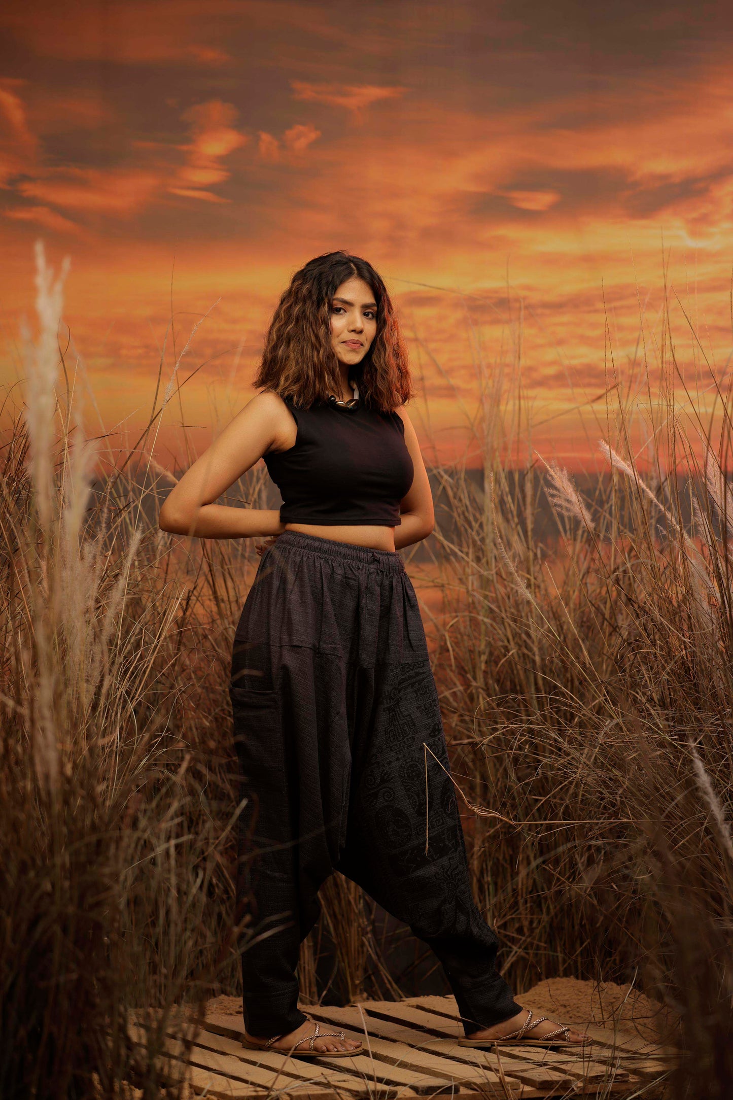 Black harem pant india harem trousers standout hippie pants harem pants men harem pants women patiyala pant unisex yoga harem pant loose pant printed bohemian pant boho pant the veshti company harem pants