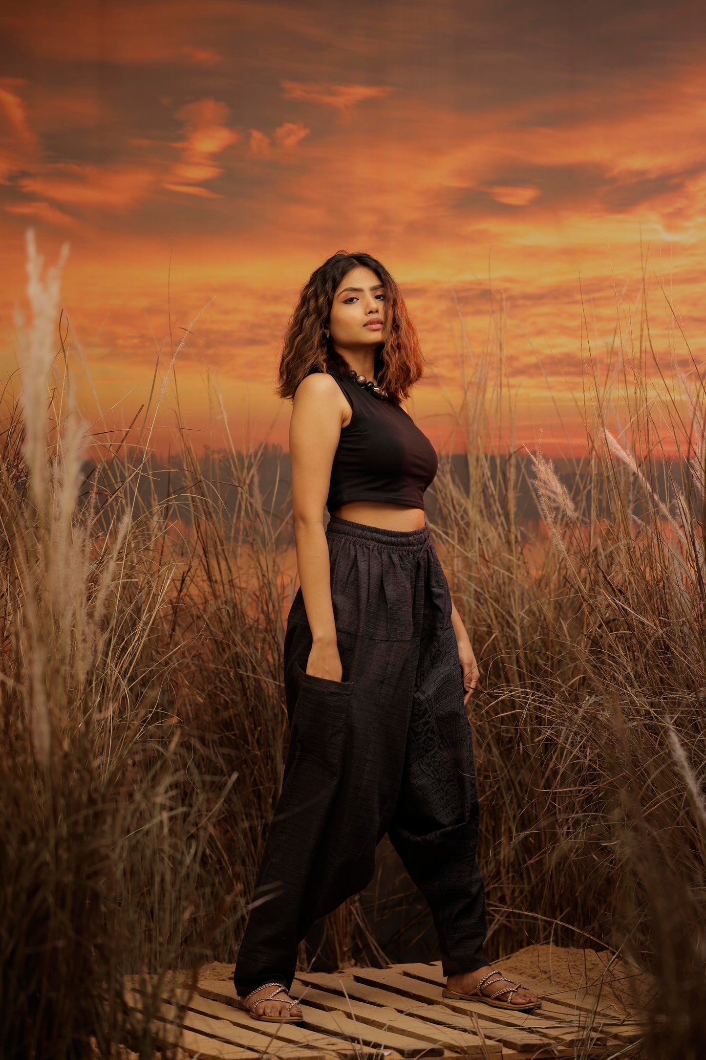 Black harem pant india harem trousers standout hippie pants harem pants men harem pants women patiyala pant unisex yoga harem pant loose pant printed bohemian pant boho pant the veshti company harem pant