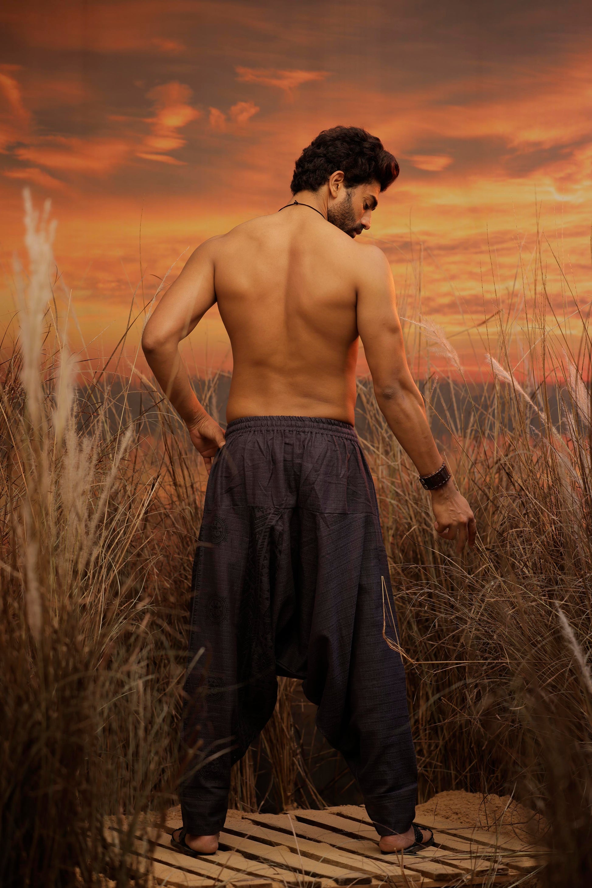 Blue harem pant india harem trousers standout hippie pants harem pants men harem pants women patiyala pant unisex yoga harem pant loose pant printed bohemian pant boho pants the veshti company harem pants