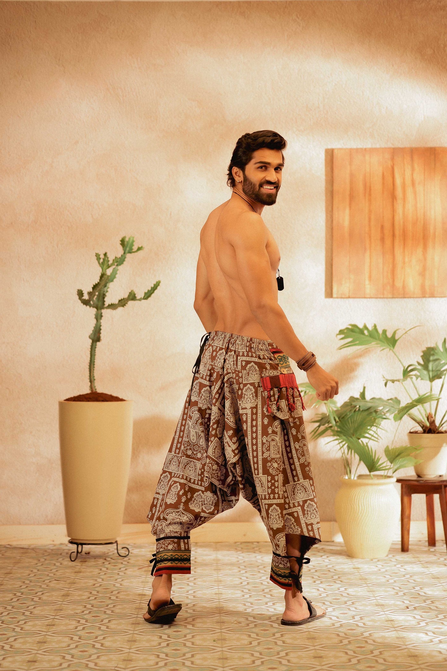 Brown all over printed harem pant harem trousers standout hippie pants harem pants men harem pants women patiyala pant unisex yoga harem pant loose pant printed bohemian pant boho pant bombay trooper hoppers for men