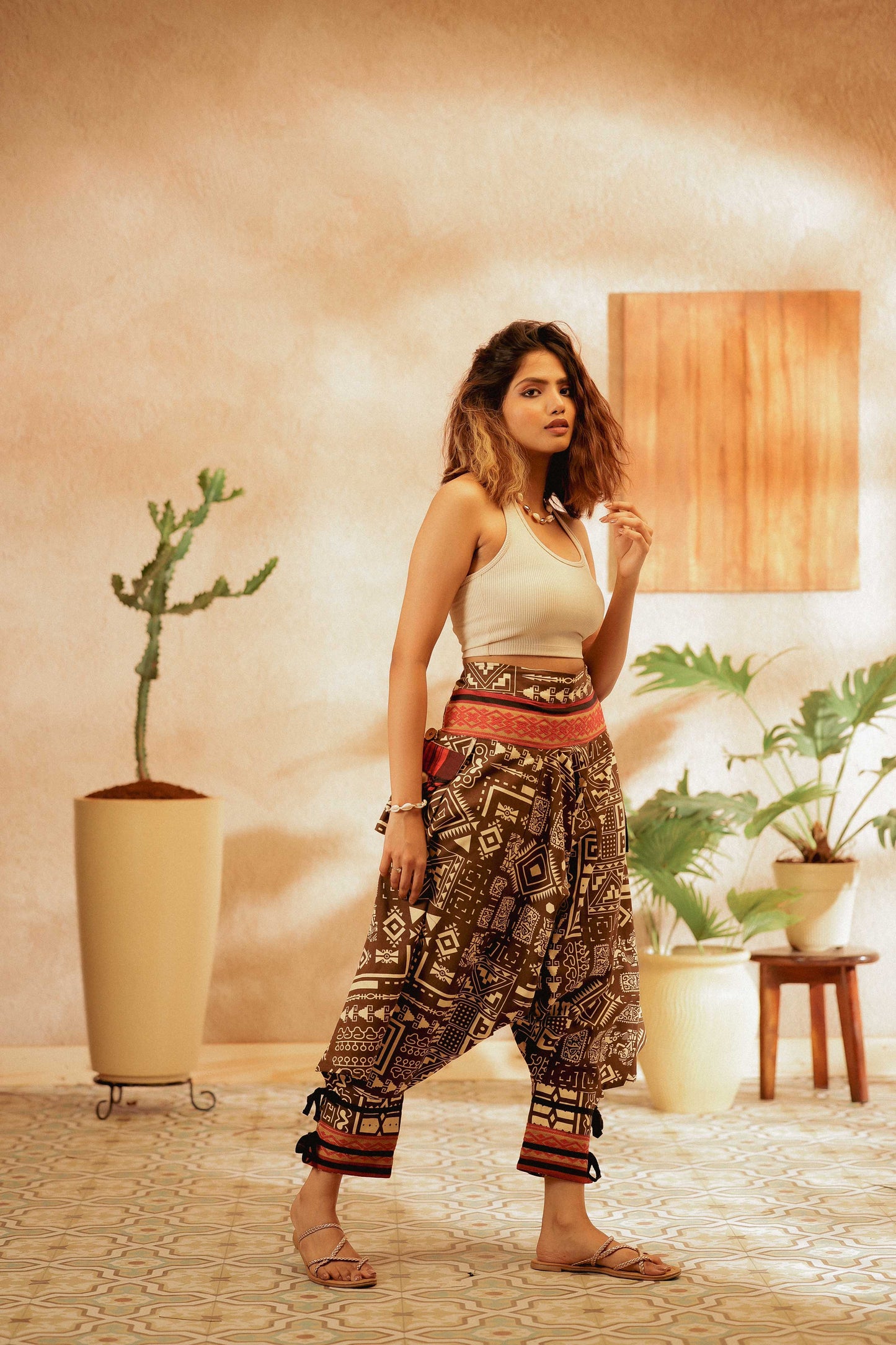 Brown all over printed harem pant india harem trousers standout hippie pants harem pants men harem pants women patiyala pant unisex yoga harem pant loose pant printed bohemian pant boho pant bombay trooper hoppers for men