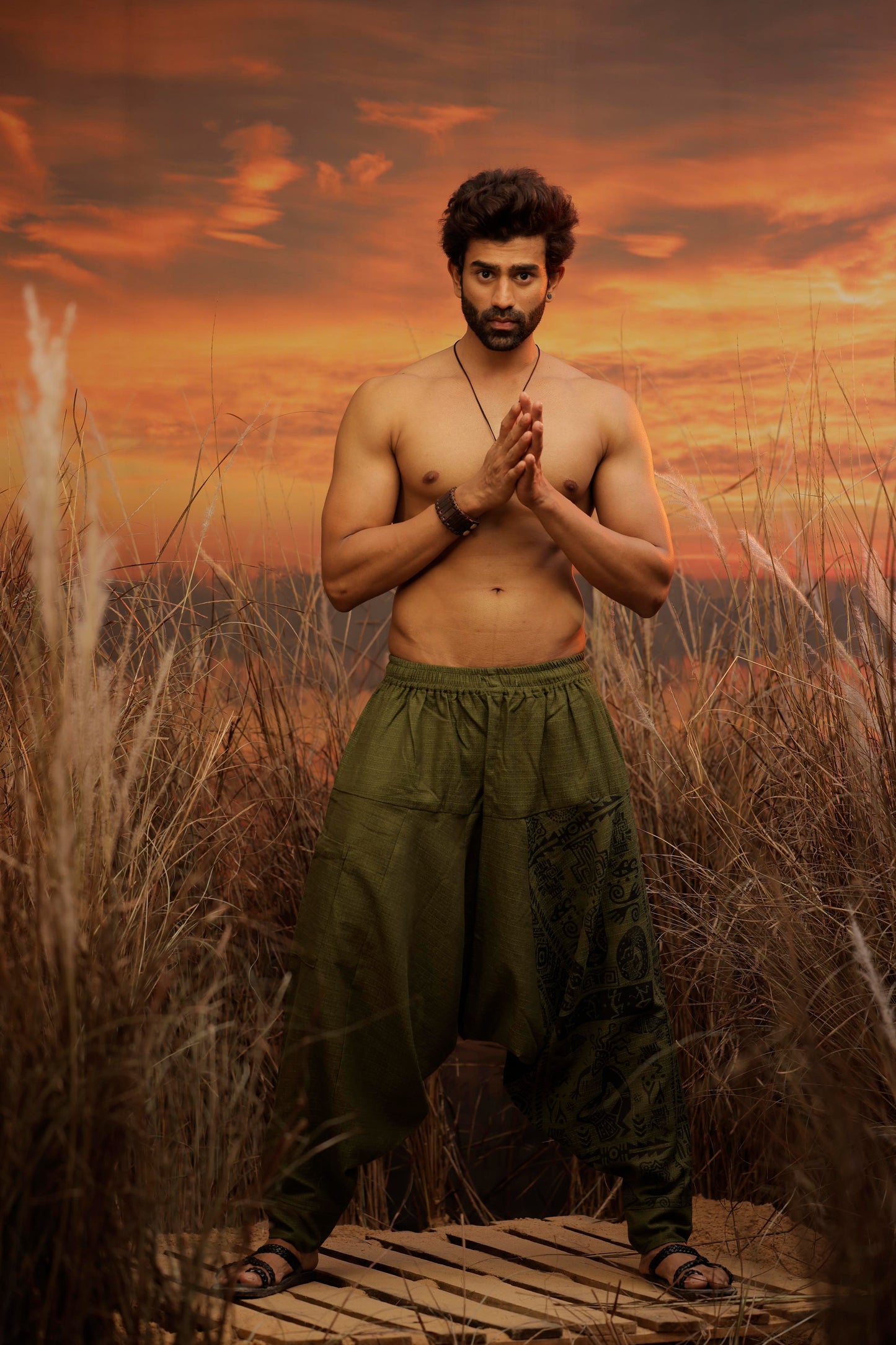 Green harem pant india harem trousers standout hippie pants harem pants men harem pants women patiyala pant unisex yoga harem pant loose pant printed bohemian pant boho the veshti company harem pants