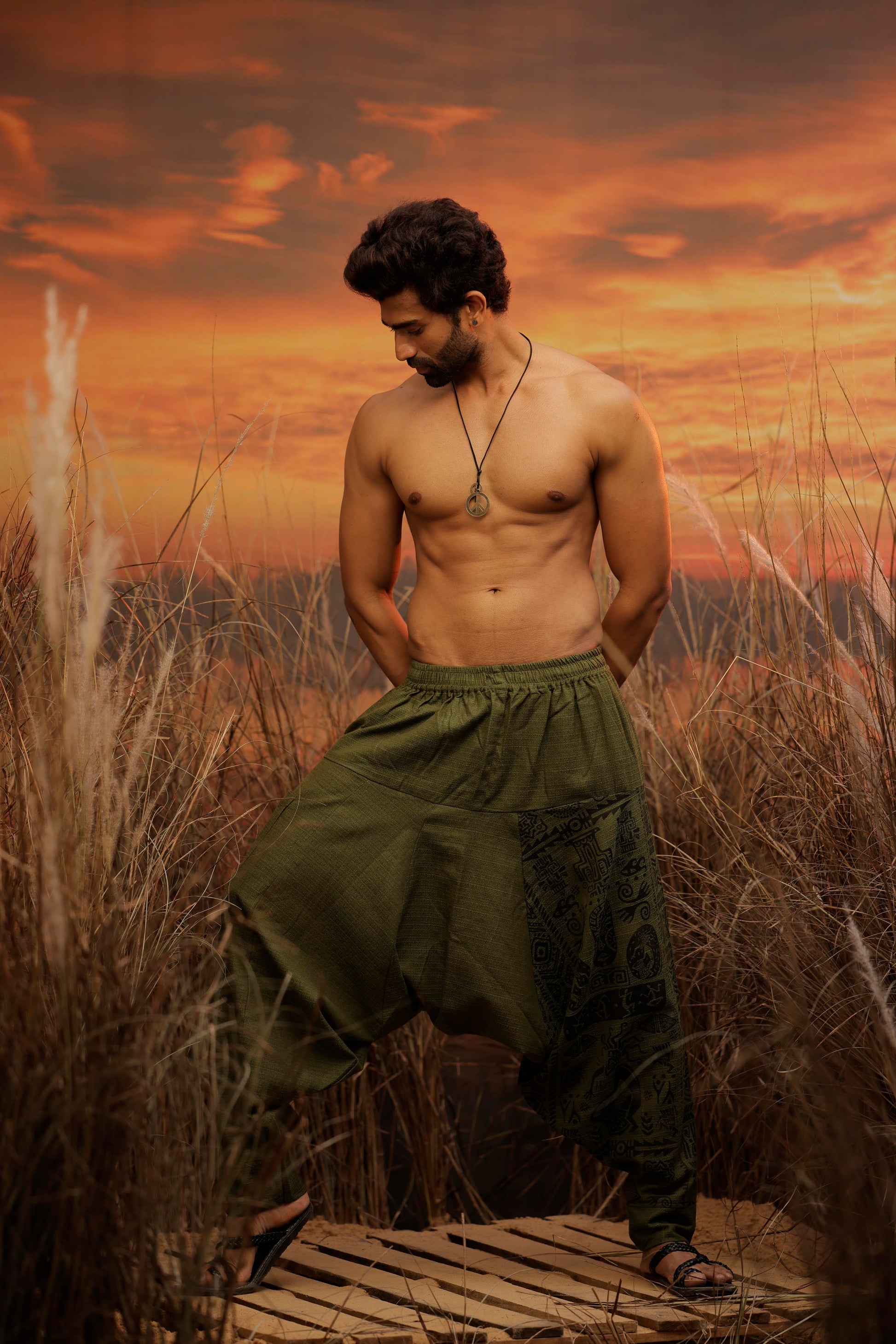 Green harem pant india harem trousers standout hippie pants harem pants men harem pants women patiyala pant unisex yoga harem pant loose pant printed bohemian pant boho the veshti company harem pants