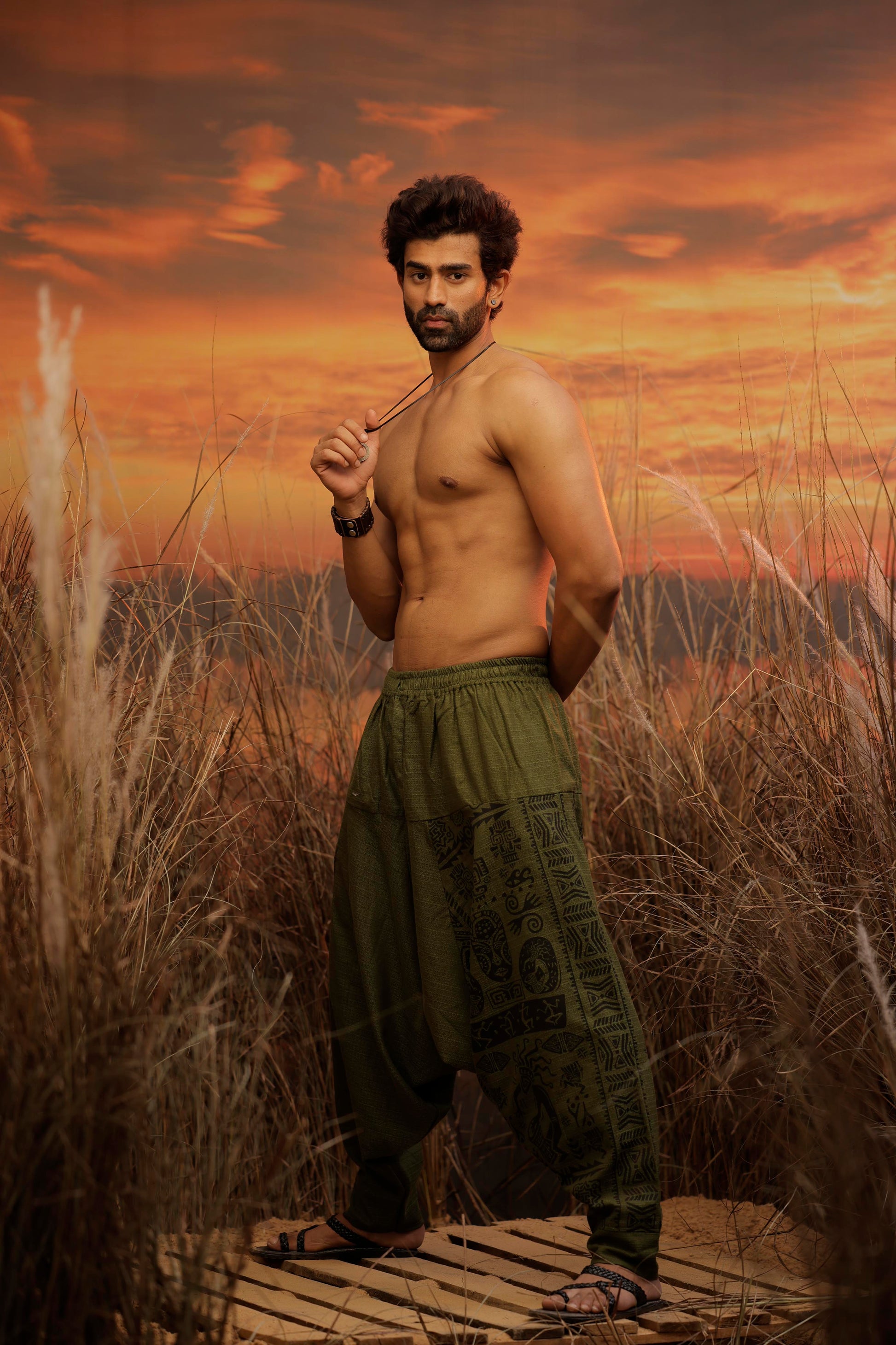 Green harem pant india harem trousers standout hippie pants harem pants men harem pants women patiyala pant unisex yoga harem pant loose pant printed bohemian pant boho the veshti company harem pants