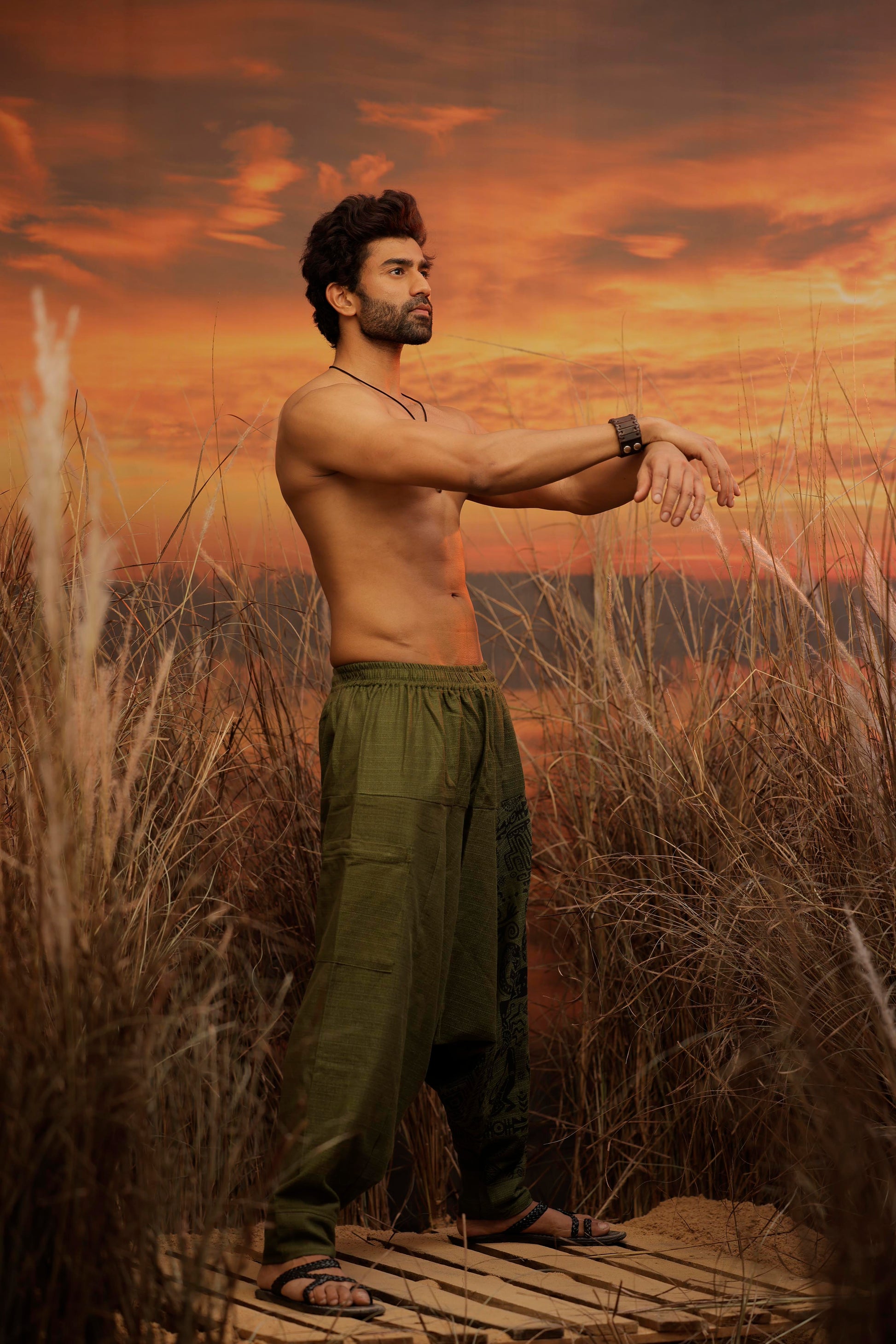 Green harem pant india harem trousers standout hippie pants harem pants men harem pants women patiyala pant unisex yoga harem pant loose pant printed bohemian pant boho the veshti company harem pants