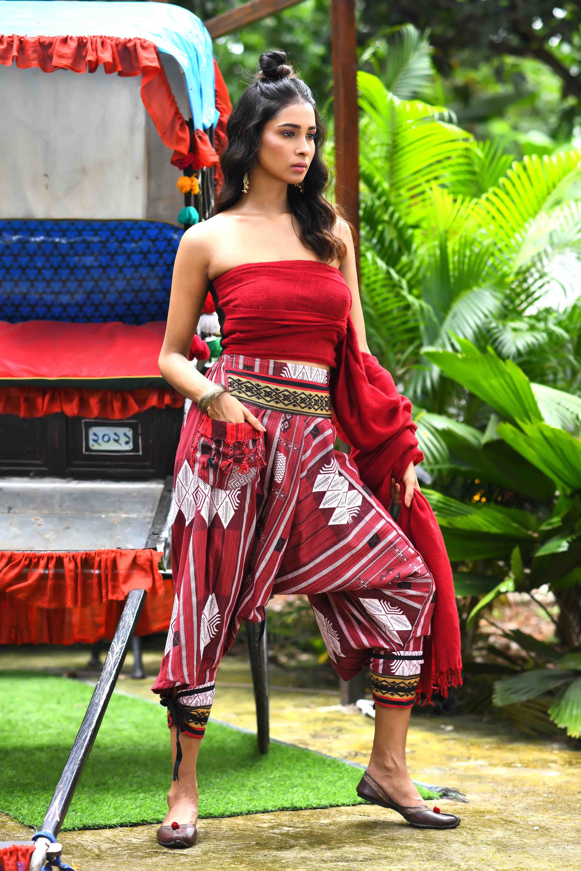 all over printed standout thai harem pant india the veshti company harem pants for men harem pants for women harem trousers hippie pants harem joggers bohemian boho pant adaddin pants harem