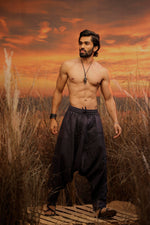Load image into Gallery viewer, Blue harem pant india harem trousers standout hippie pants harem pants men harem pants women patiyala pant unisex yoga harem pant loose pant printed bohemian pant boho pant the veshti company harem pant
