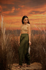 Load image into Gallery viewer, Green harem pant india harem trousers standout hippie pants harem pants men harem pants women patiyala pant unisex yoga harem pant loose pant printed bohemian pant boho pant the veshti company harem pants
