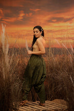 Load image into Gallery viewer, Green harem pant india harem trousers standout hippie pants harem pants men harem pants women patiyala pant unisex yoga harem pant loose pant printed bohemian pant boho pant the veshti company harem pants
