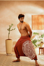 Load image into Gallery viewer, standout thai harem pant india the veshti company harem pants for men harem pants for women harem trousers hippie pants harem joggers bohemian boho pant adaddin pants enimane baggy yoga pant
